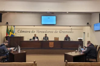 Mais de R$ 600 mil em repasses ao Mocovi e ao hospital são autorizados em sessão extraordinária