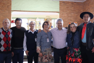 Clubes da terceira idade comemoraram Dia de São João com Festa Junina em Gramado