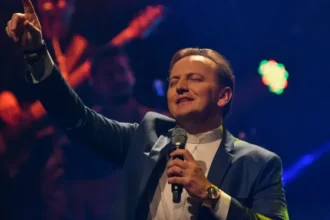 Padre Ezequiel é atração em show gratuito no Natal Luz de Gramado