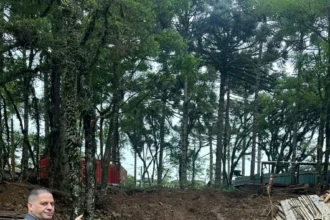 Vereador Alberi Dias celebra início da instalação de caixa d 'água para resolver problemas nos loteamentos do Edgar Haack, Corrêia e Tiririca