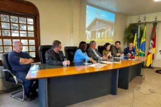 Executivo esclarece dúvidas da imprensa em coletiva