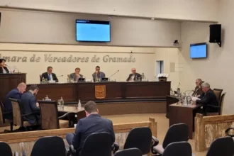 Contratação de assistentes de TI é autorizada por 5 votos a 4 na Câmara