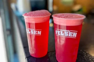 Chope vermelho celebra o Natal no Parque do Caracol